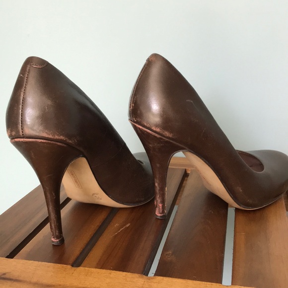 Brown Vince Camuto leather pumps - Picture 4 of 6